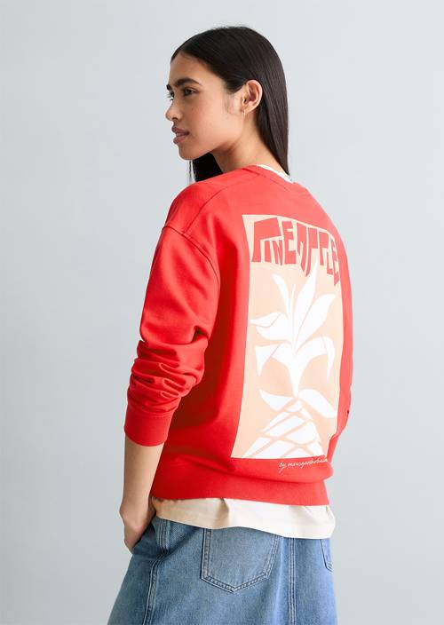 Mikina nadměrné velikosti Carmine Red v předním pohledu