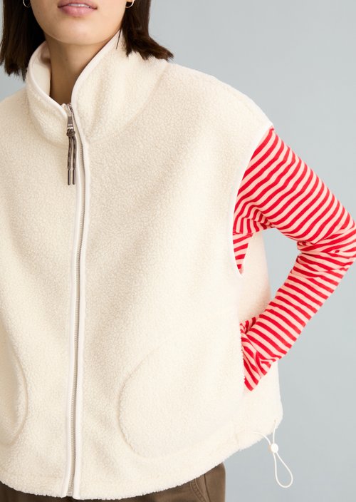 Relaxed teddy vest — Creamy White