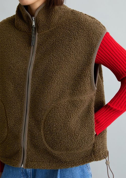 Relaxed teddy vest — Hazelnut Brown