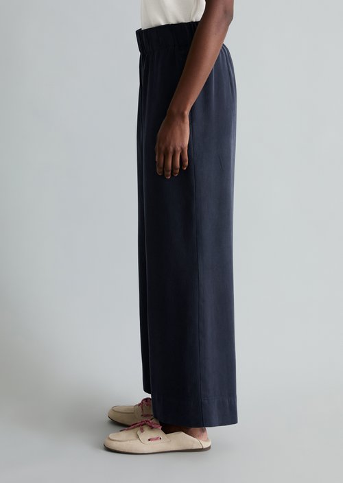 Relaxed pants — Blue Depths