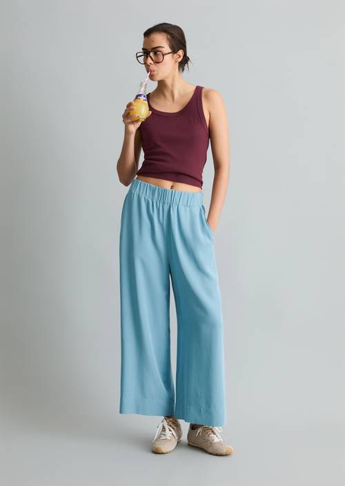 Hose relaxed Blue Dawn in Frontalansicht