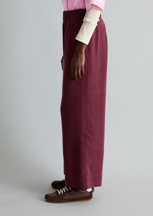 Relaxed pants — Merlot Red