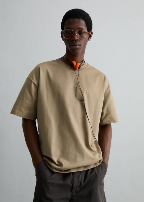 DfC T-shirt oversized Soft Brown in vooraanzicht