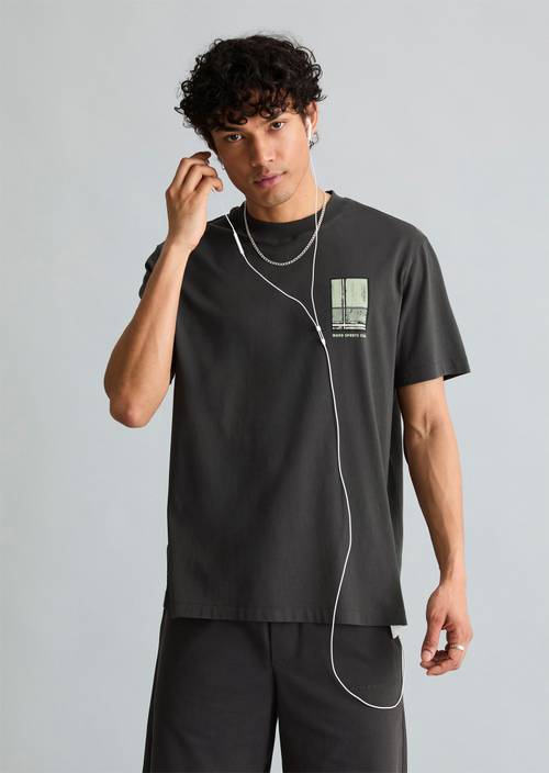 T-Shirt relaxed Broken Graphite in Frontalansicht