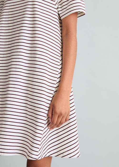 DfC Abito svasato in jersey Offwhite in vista dettagliata