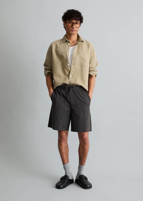 DfC Jerseyshorts Broken Graphite in Frontalansicht