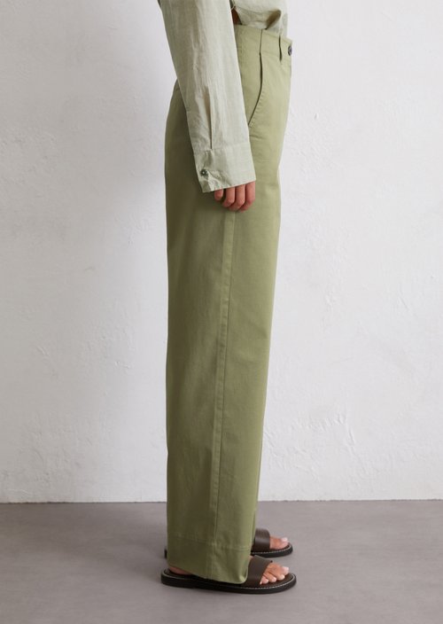 Chino model Lande wide — Olive