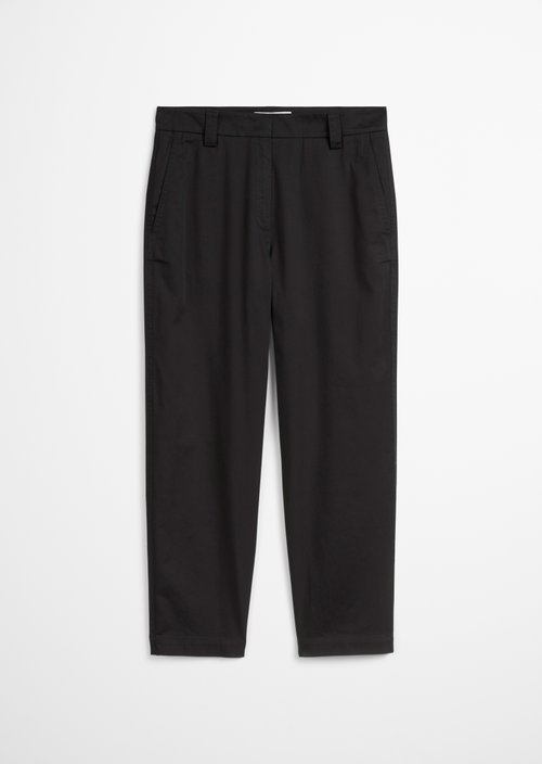 Chino model Kalni tapered — Black