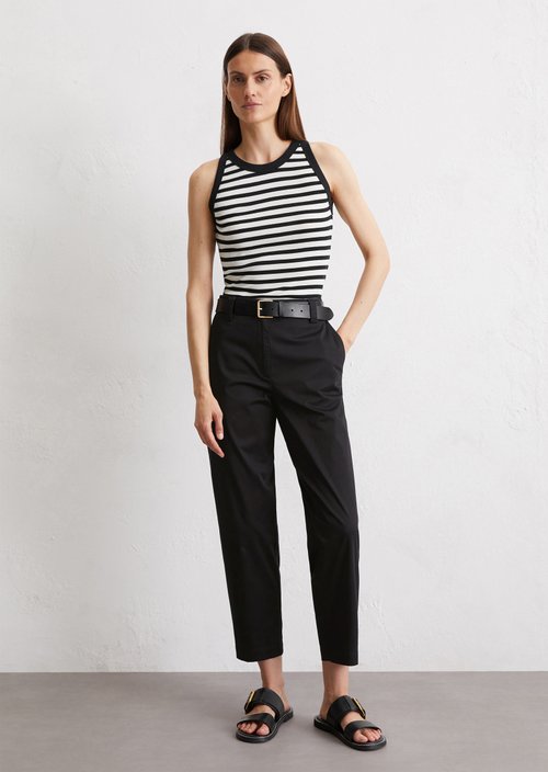 Chino model Kalni tapered — Black