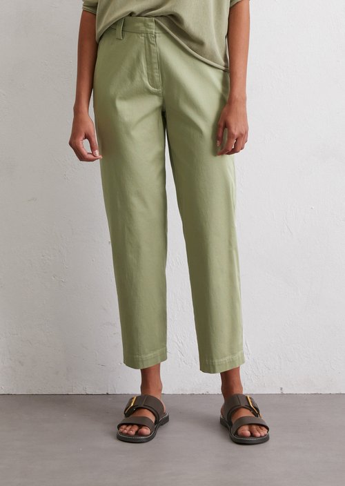 Chino model Kalni tapered — Smooth Sage