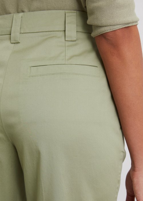 Chino model Kalni tapered — Smooth Sage