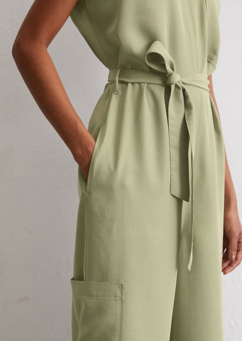 Overall relaxed — Smooth Sage