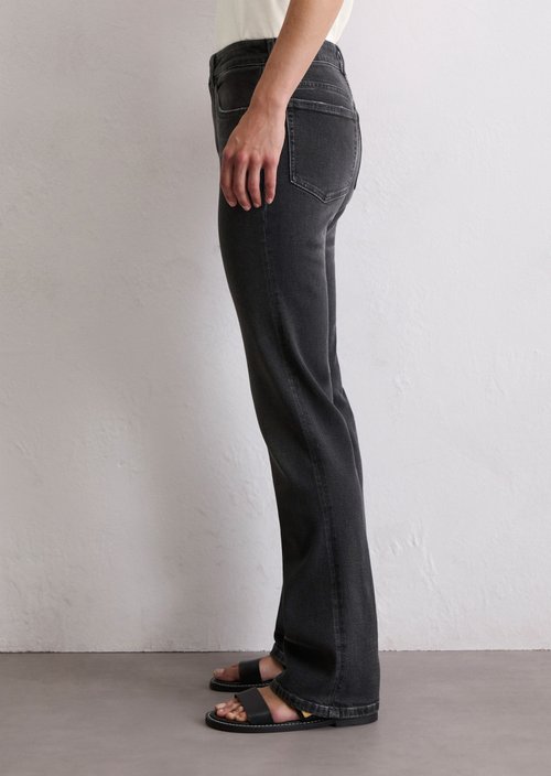 Jeans model Kiruna flared — Black
