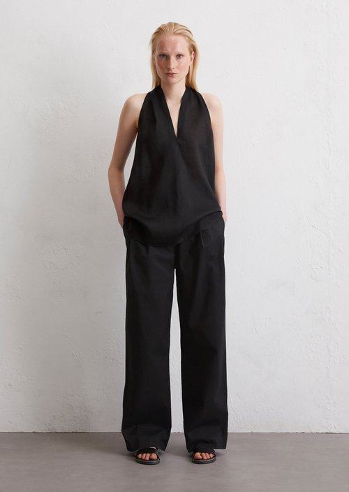 Sleeveless blouse top — Black