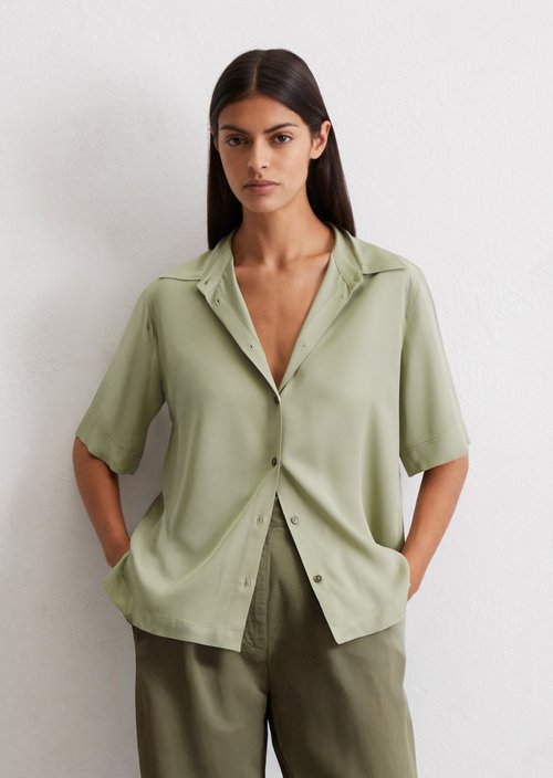 Flowing short-sleeved blouse — Smooth Sage