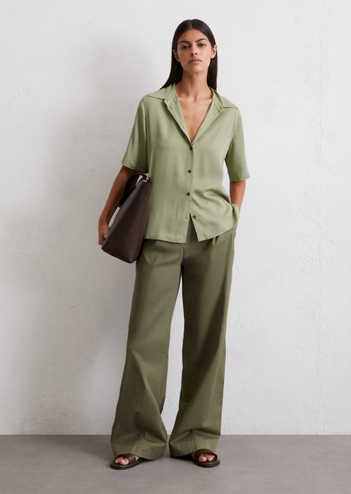 Flowing short-sleeved blouse — Smooth Sage