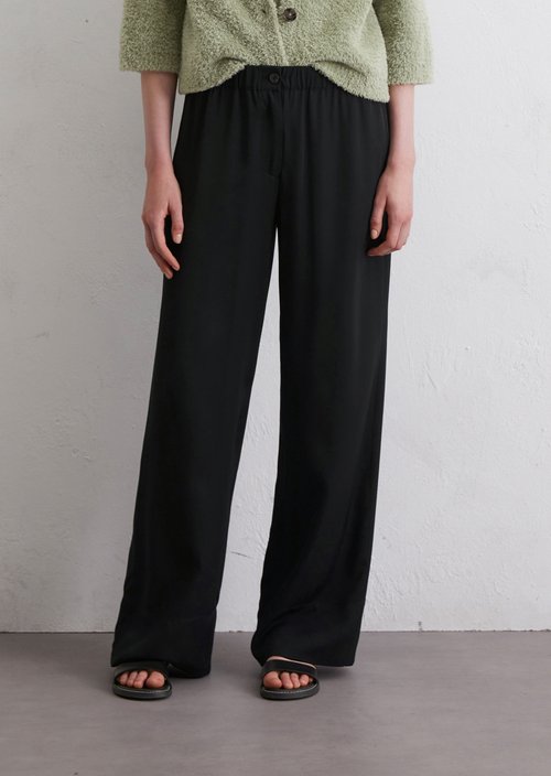 Flowing wide leg pants — Black