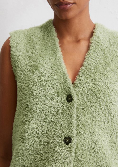 Fuzzy knit vest regular — Smooth Sage