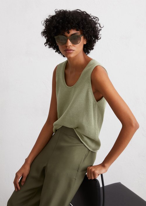 Sleeveless sweater regular — Smooth Sage