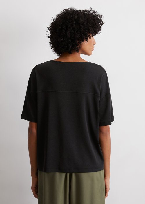 V-neck T-shirt loose — Black
