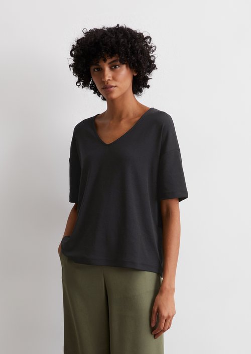 V-neck T-shirt loose — Black