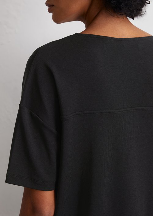 V-neck T-shirt loose — Black