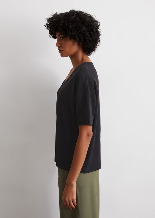 V-neck T-shirt loose — Black