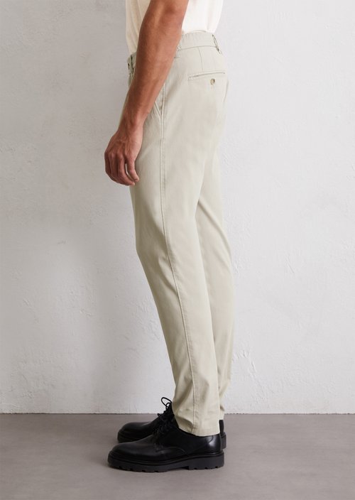 Chino Model Morot Jogger Pleats — Misty Grey