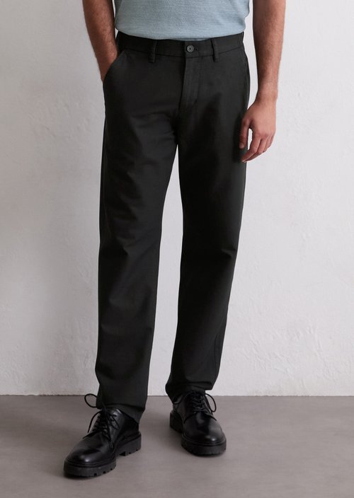 Chino model Osby Jogger tapered — Black