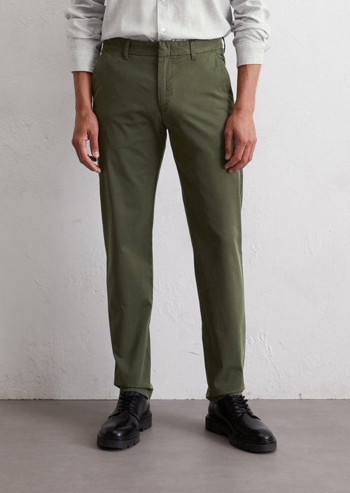 Chino model Osby tapered — Copley Brown