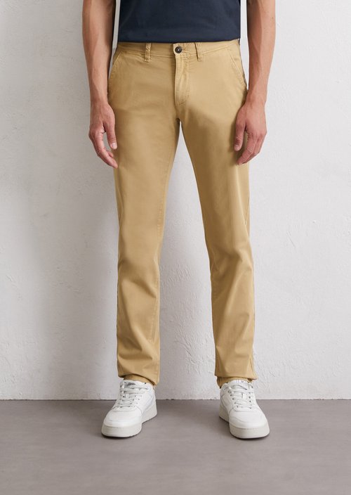 Chino model Stig shaped — Smoky Pine