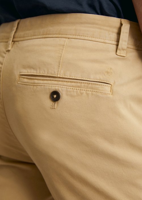 Chino model Stig shaped — Smoky Pine