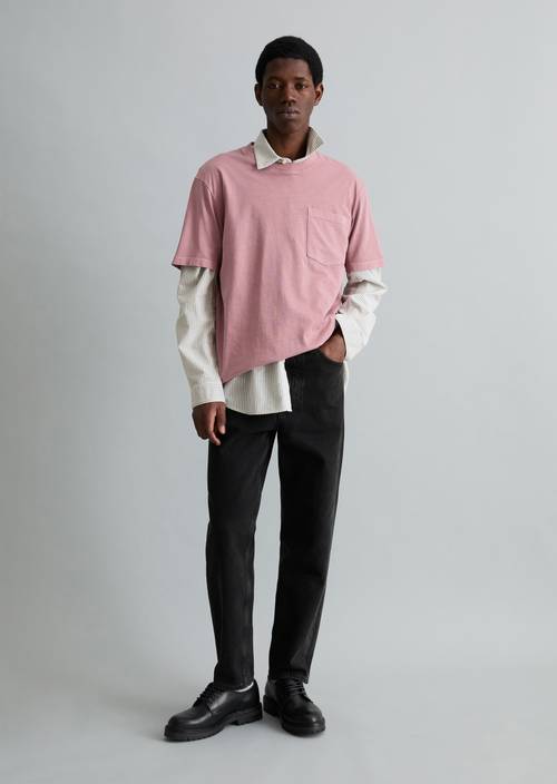 T-Shirt relaxed Dusty Rasberry in Frontalansicht