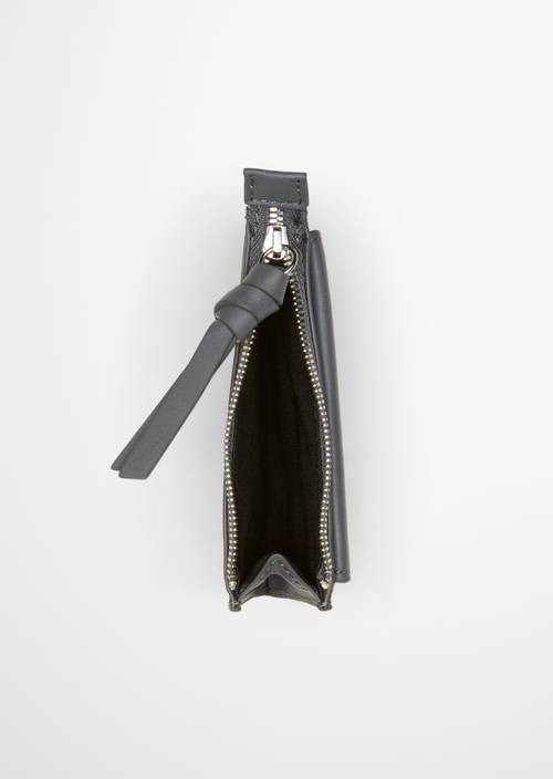 Kartenetui Castlerock geöffnet dargestellt