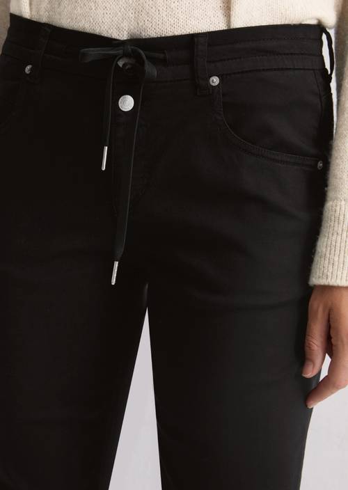 Broek model Theda boyfriend Black in detailaanzicht