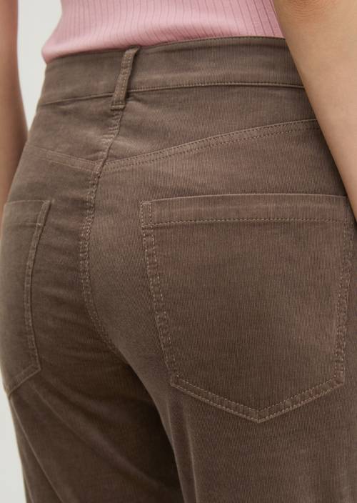 Pantalon à fines côtes modèle Theda boyfriend cropped Stone Taupe en vue détaillée