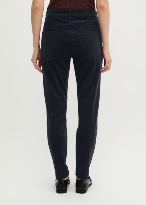 Fine corduroy pants model Theda boyfriend cropped — Deep Night Blue