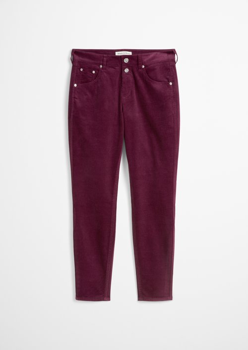 Fine corduroy pants model Theda boyfriend cropped — Aubergine Red