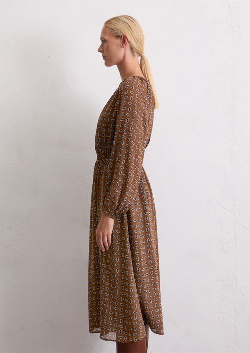 Dress relaxed — Medium Brown