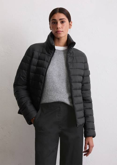 Veste matelassée légère fitted Black en vue de face