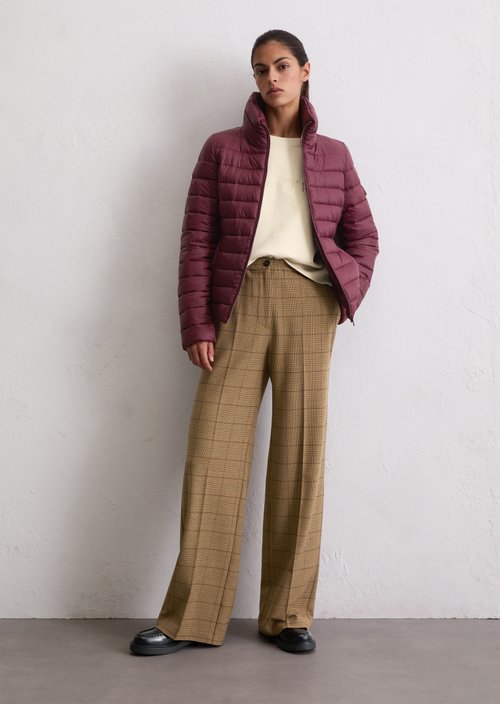 Lightweight quilted jacket fitted — Aubergine Red