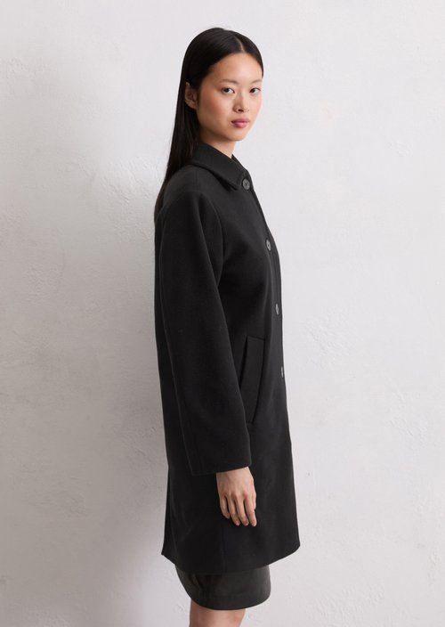 Regular coat — Black