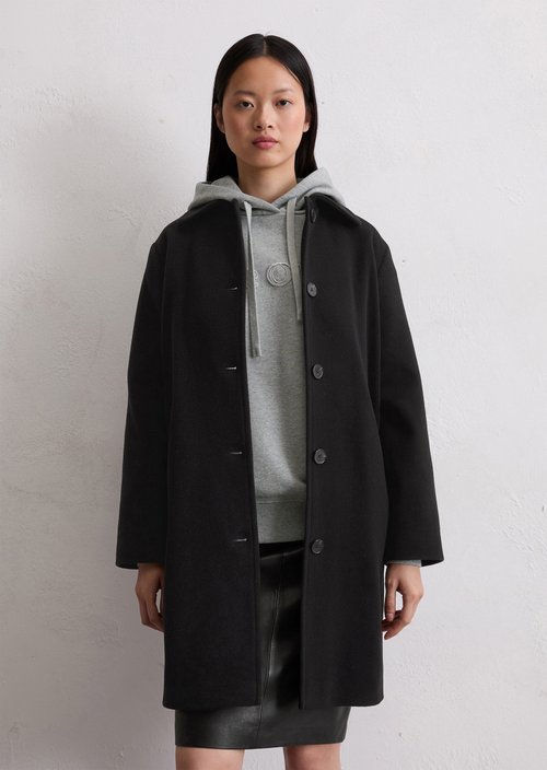 Regular coat — Black