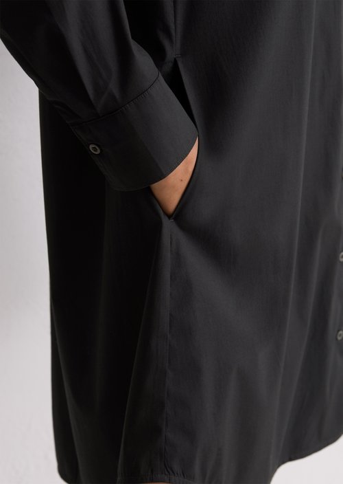 Relaxed shirt dress — Black