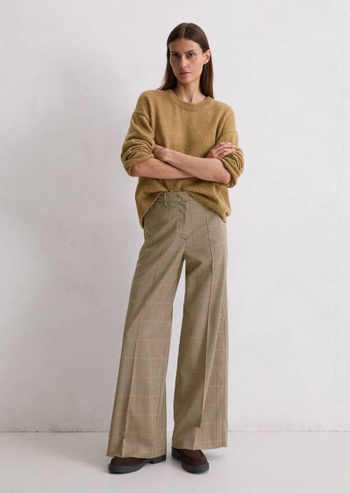Wijde pantalon in pakstijl Dark Brown in vooraanzicht