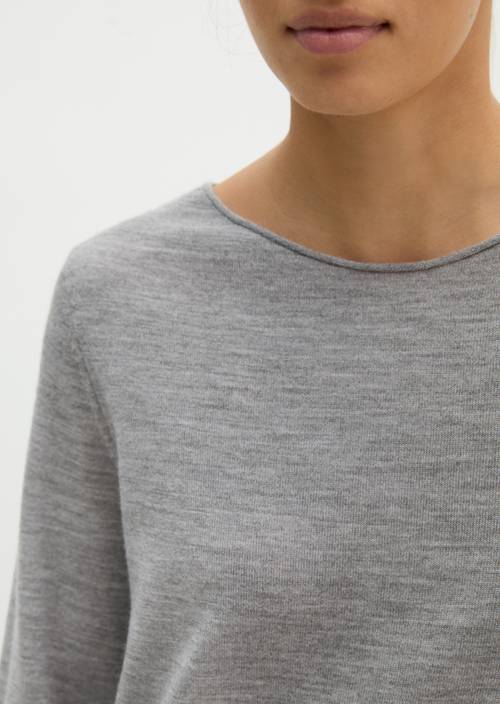 Knitted sweater slim Fine Grey Melange in detail view