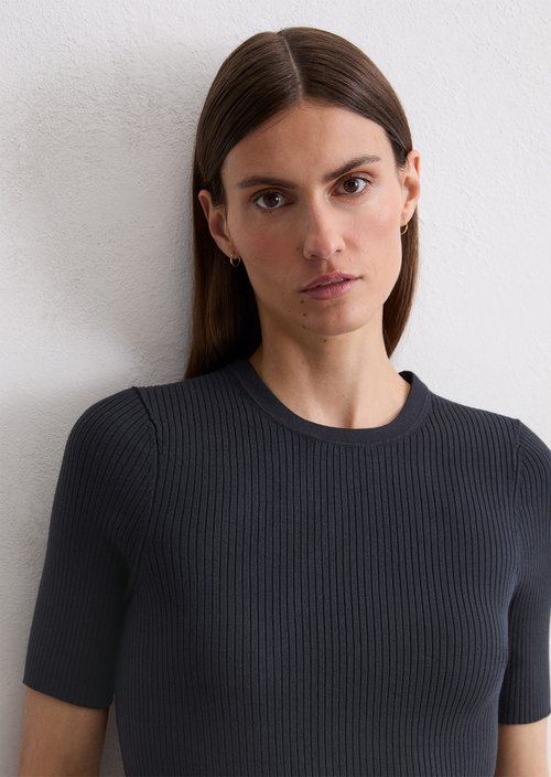Sweater Travel Collection — Deep Night Blue