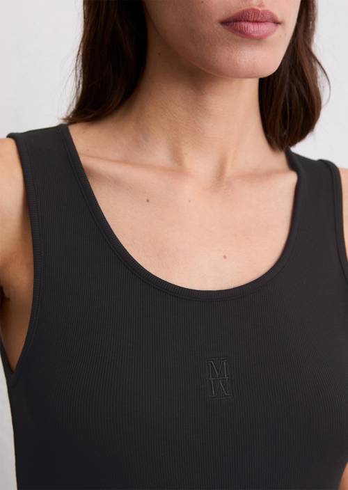 Regular tank top Black in detail view
