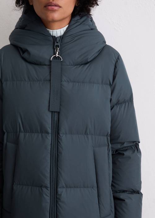 Puffer donsjas met capuchon regular Dark Navy in detailaanzicht