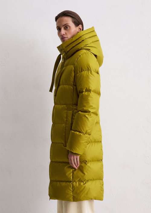 Hooded down coat shaped — Bright Pea